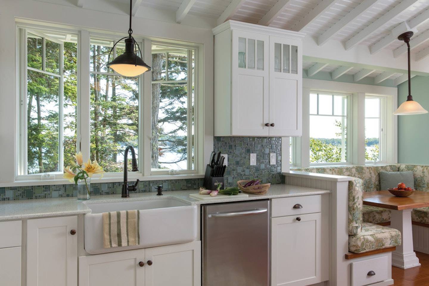 andersen-400series-windows-white-kitchen-interior-2-casement-picture Andersen 400 Series casement windows in a kitchen
