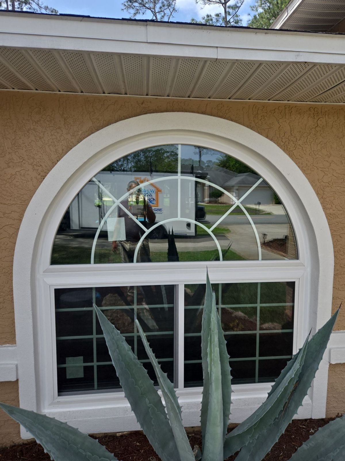 palm-coast-fl-04 Arch-top and lanai window replacement in Palm Coast, FL