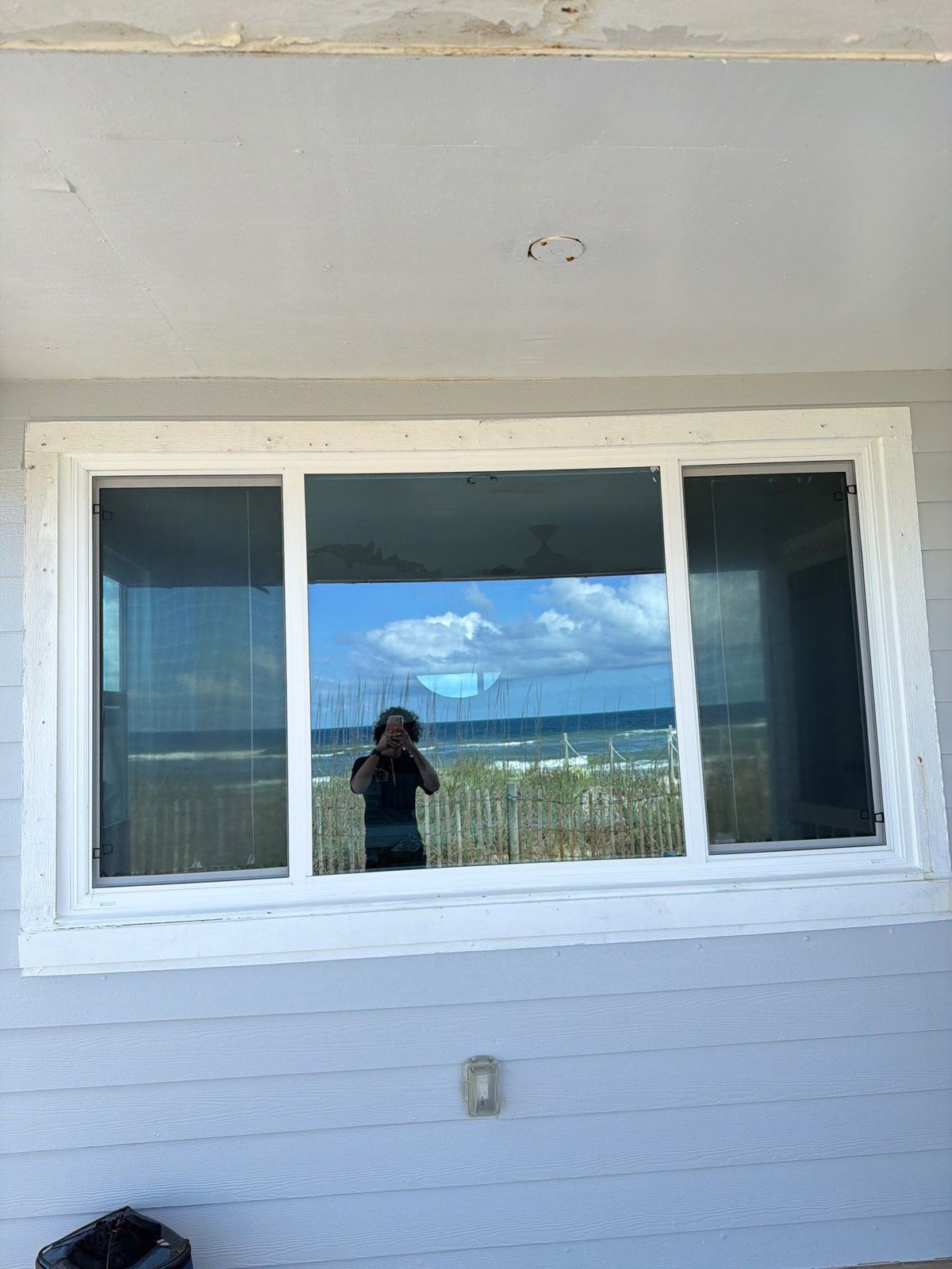 ponte-vedra-beach-impact-windows-06 Impact window replacement on an oceanfront home in Ponte Vedra Beach, FL