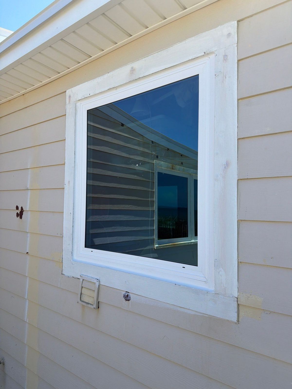 ponte-vedra-beach-impact-windows-21 Impact window replacement on an oceanfront home in Ponte Vedra Beach, FL