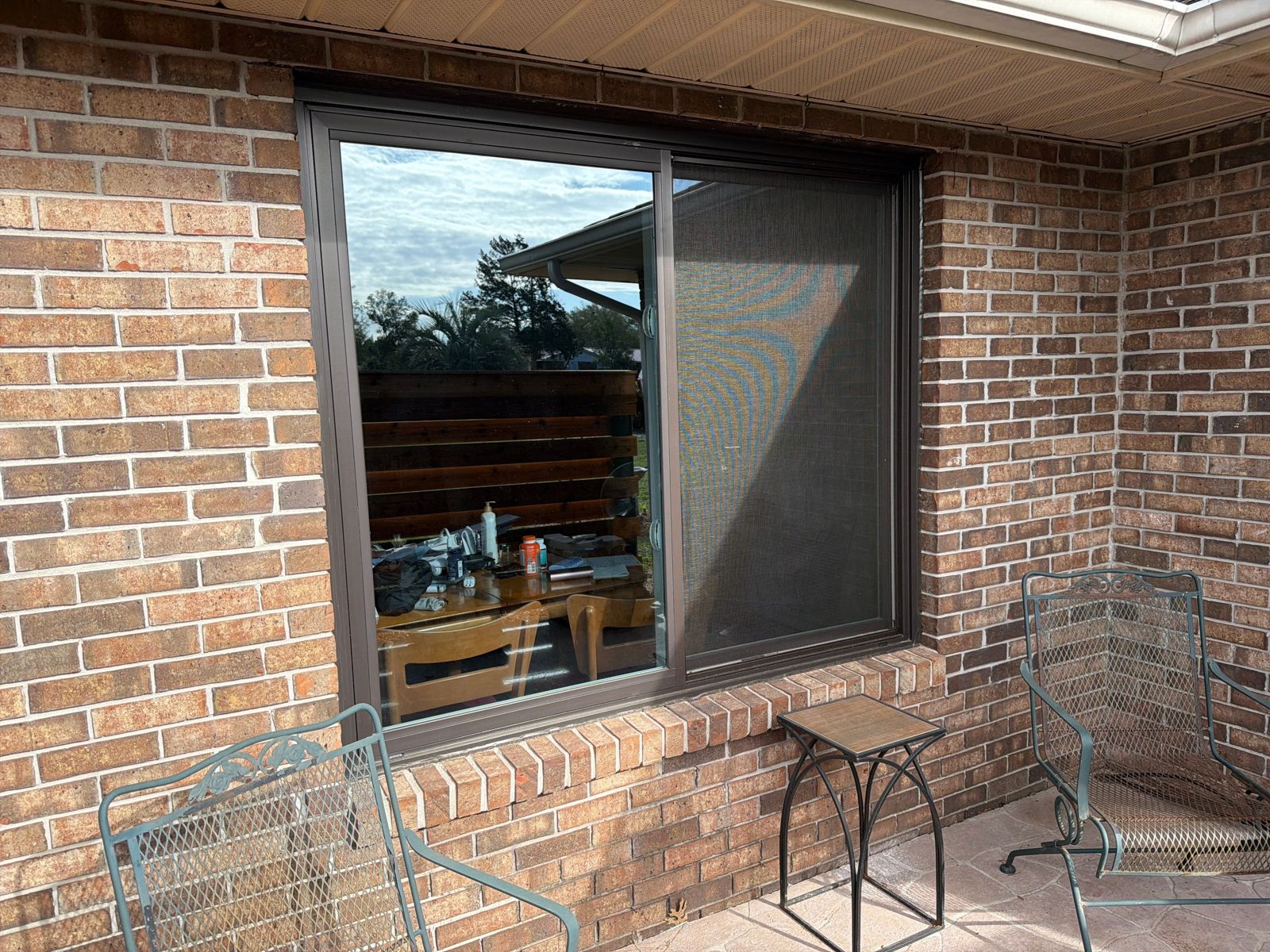trenton-fl-02 Bronze-frame replacement windows in Trenton, FL