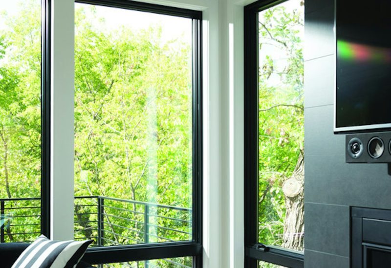 andersen-400series-windows-darkwoodstain-bathroom-interior-2